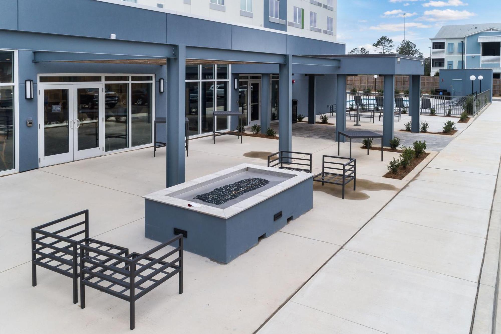ホテル Courtyard By Marriott Pensacola I-10 West エクステリア 写真